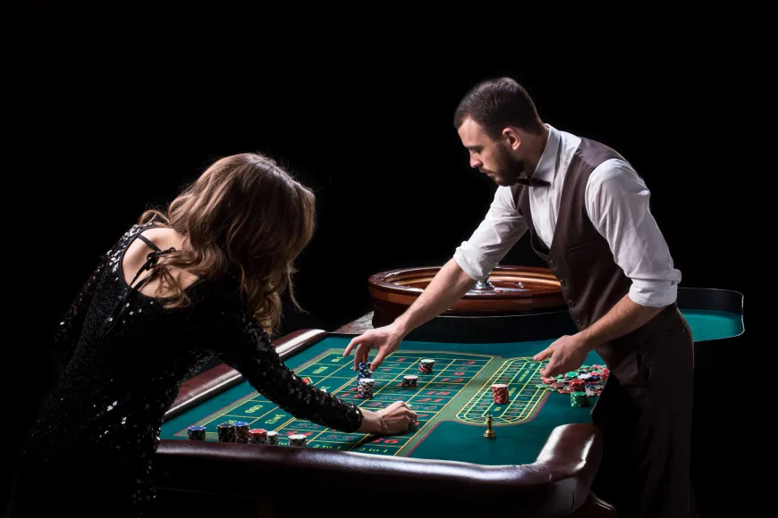 How Dealers in Blackjack Shape the Game