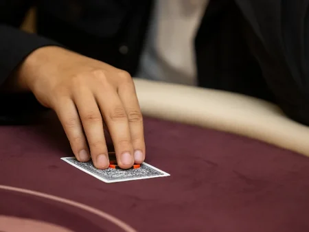 The Top 10 Worst Hands in Poker