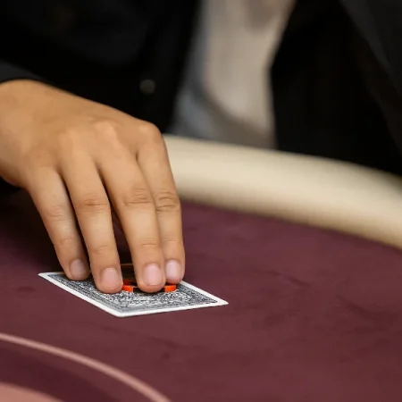 The Top 10 Worst Hands in Poker